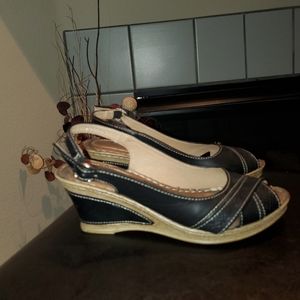 patrizia by spring step briya espadrille wedge sandal